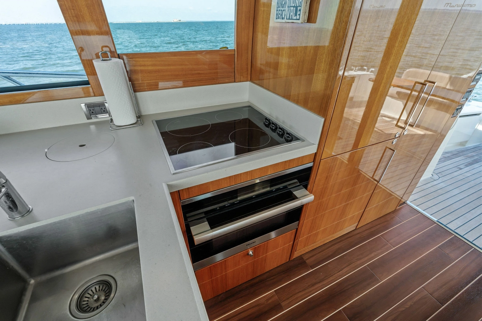2016 Maritimo M58