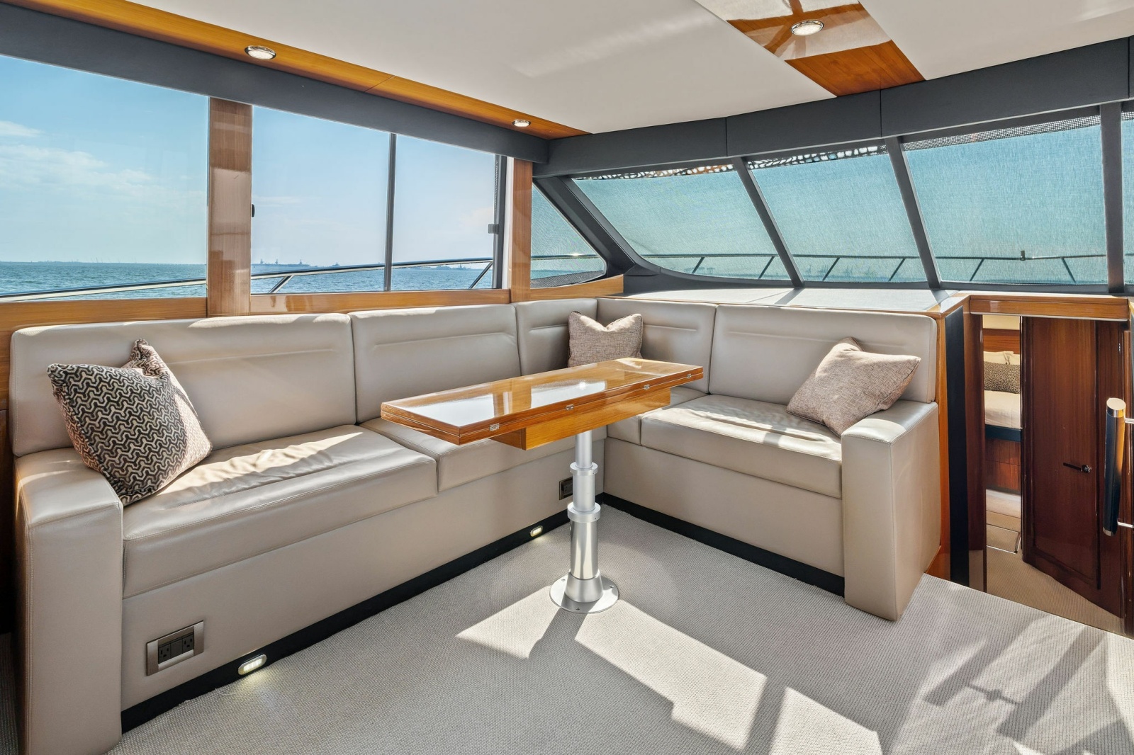 2016 Maritimo M58