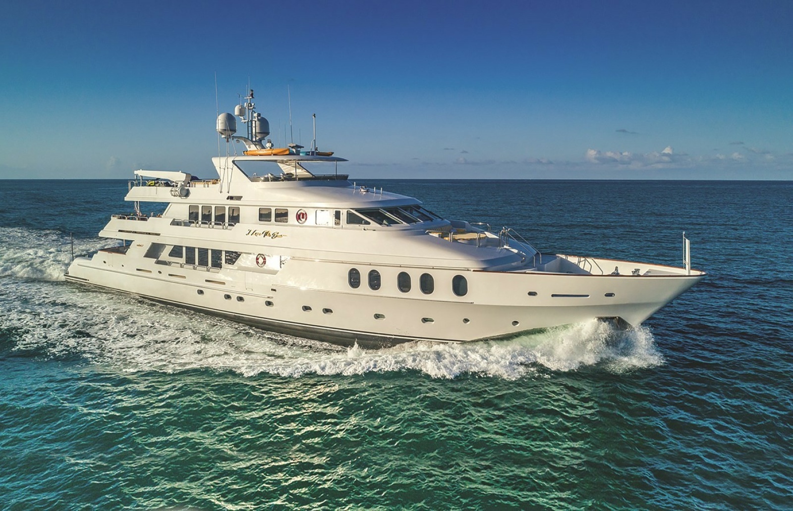 I LOVE THIS BOAT