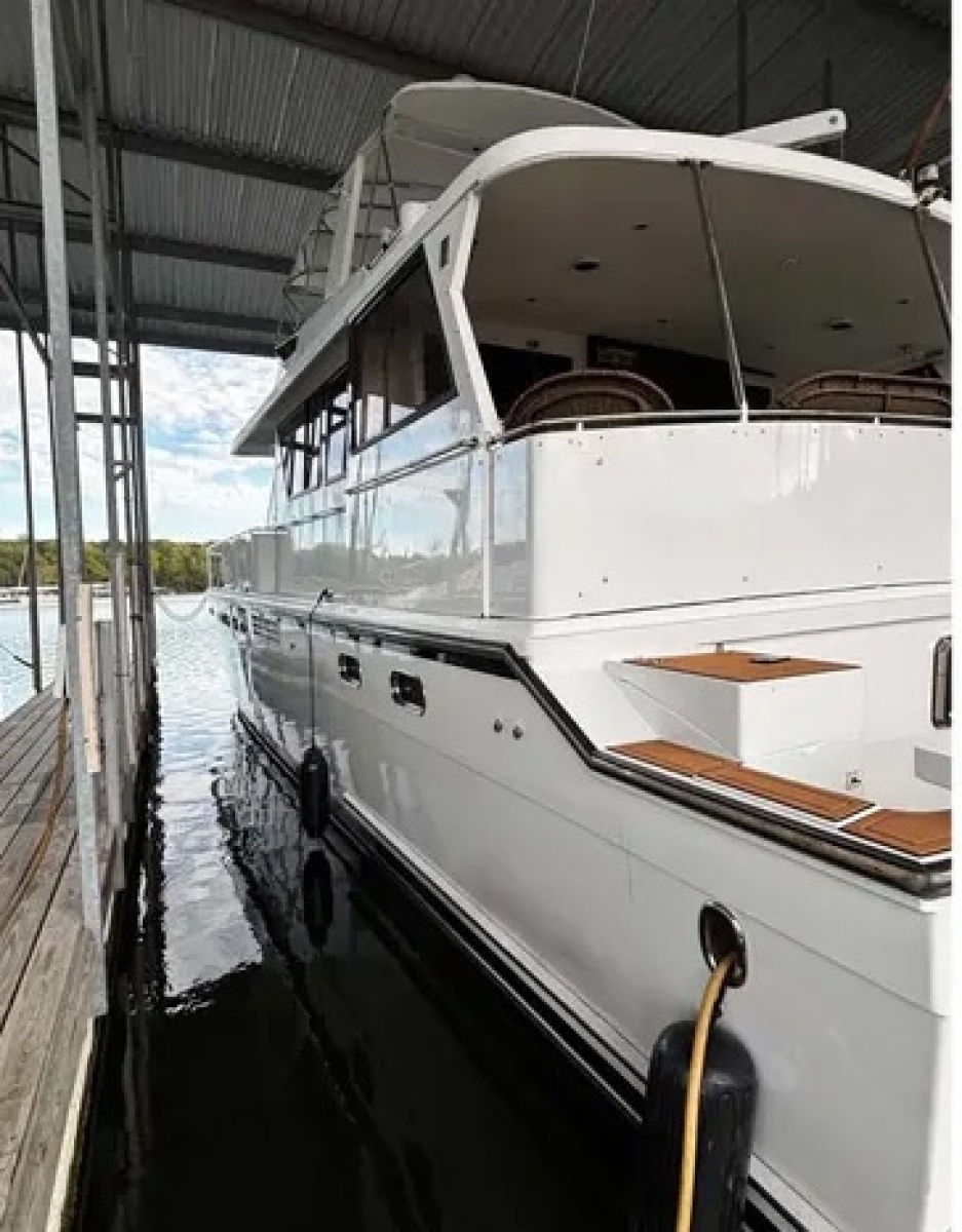 2000 Jefferson Marquessa 56 Cockpit