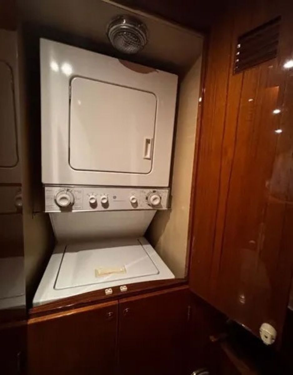 2000 Jefferson Marquessa 56 Cockpit