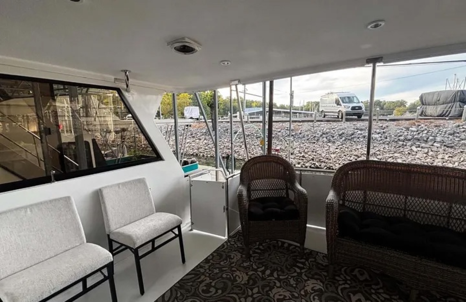 2000 Jefferson Marquessa 56 Cockpit
