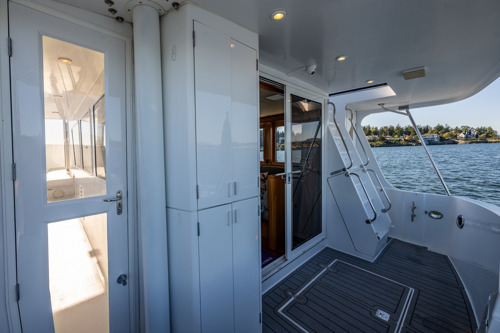 2003 Jefferson 53 Pilothouse