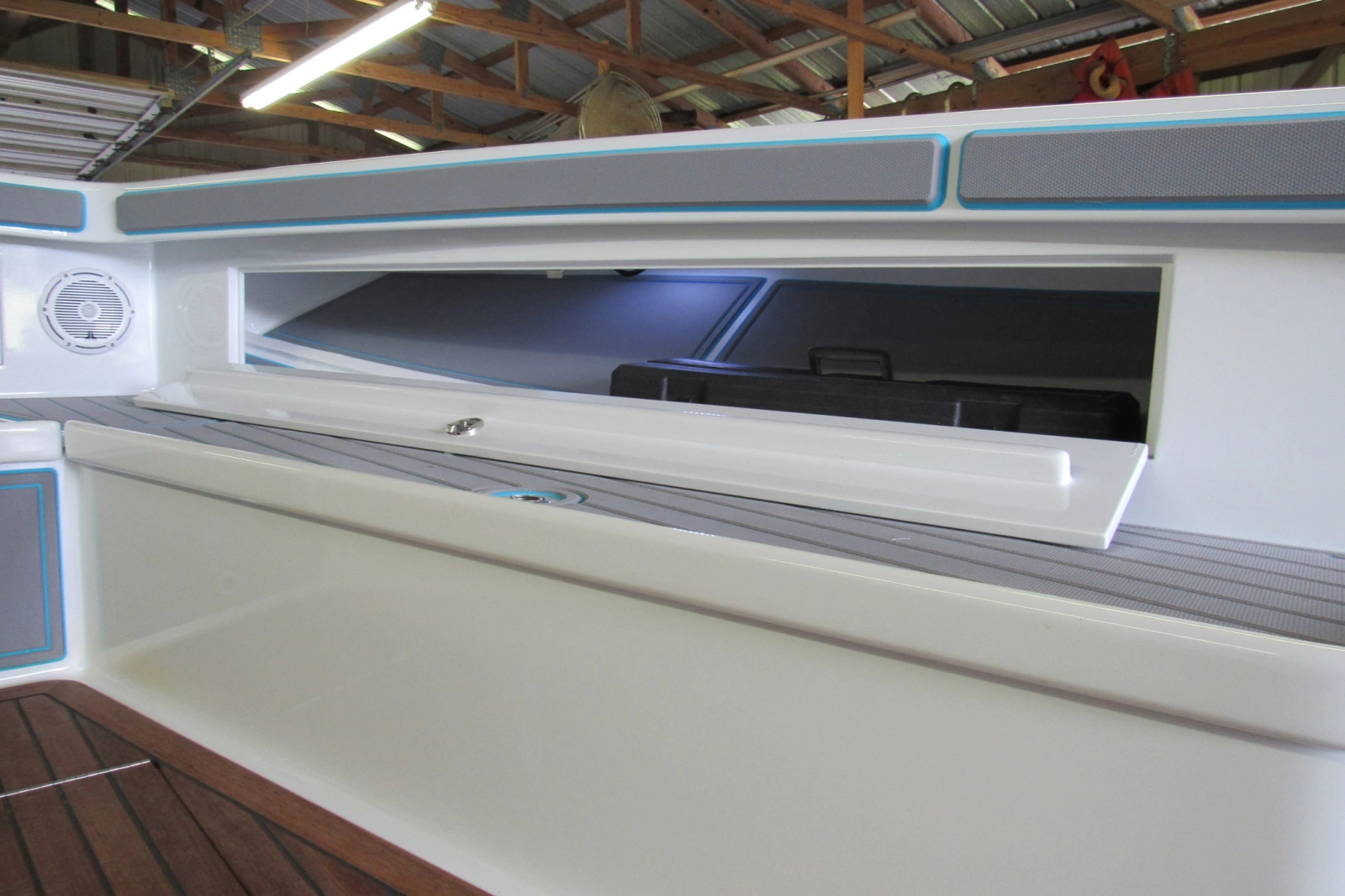 2003 Custom Carolina 31 Grice