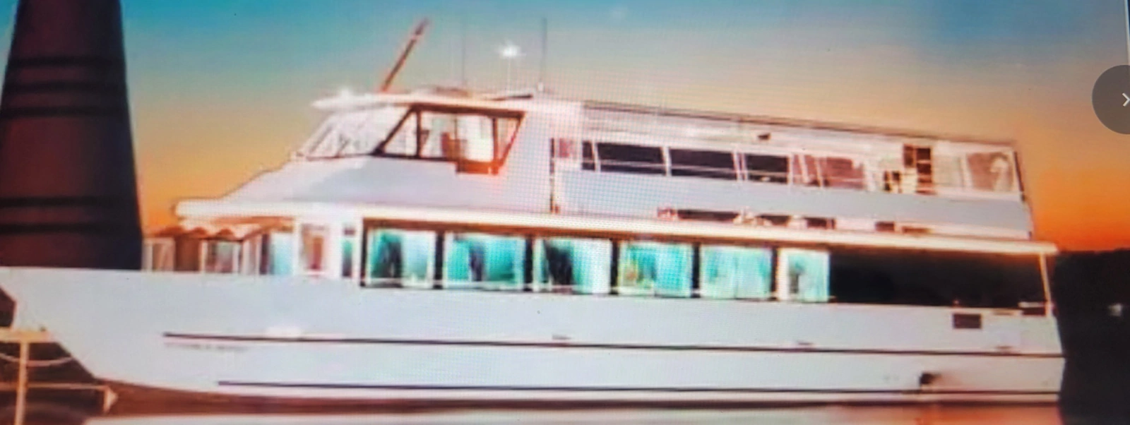 1998 Skipperliner 7300 Motor Yacht