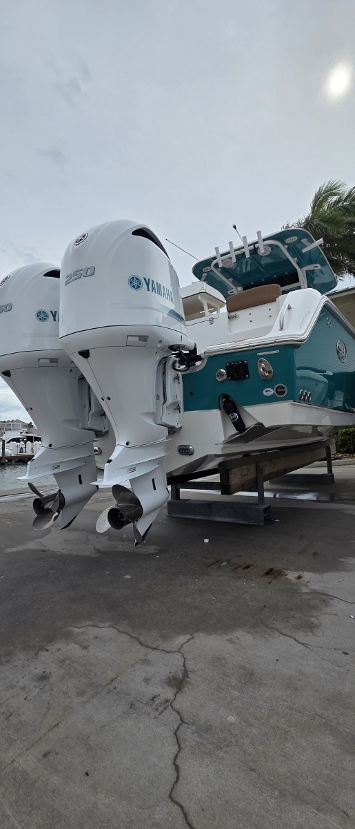 2021 Sea Hunt 27 Gamefish CB