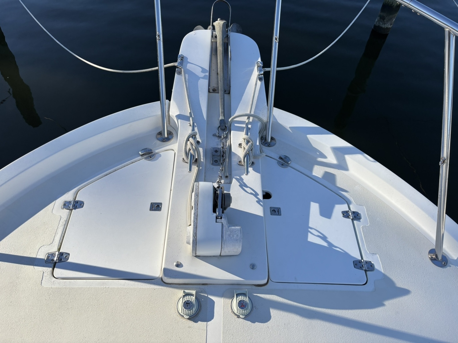 2002 Albin 32+2 Command Bridge