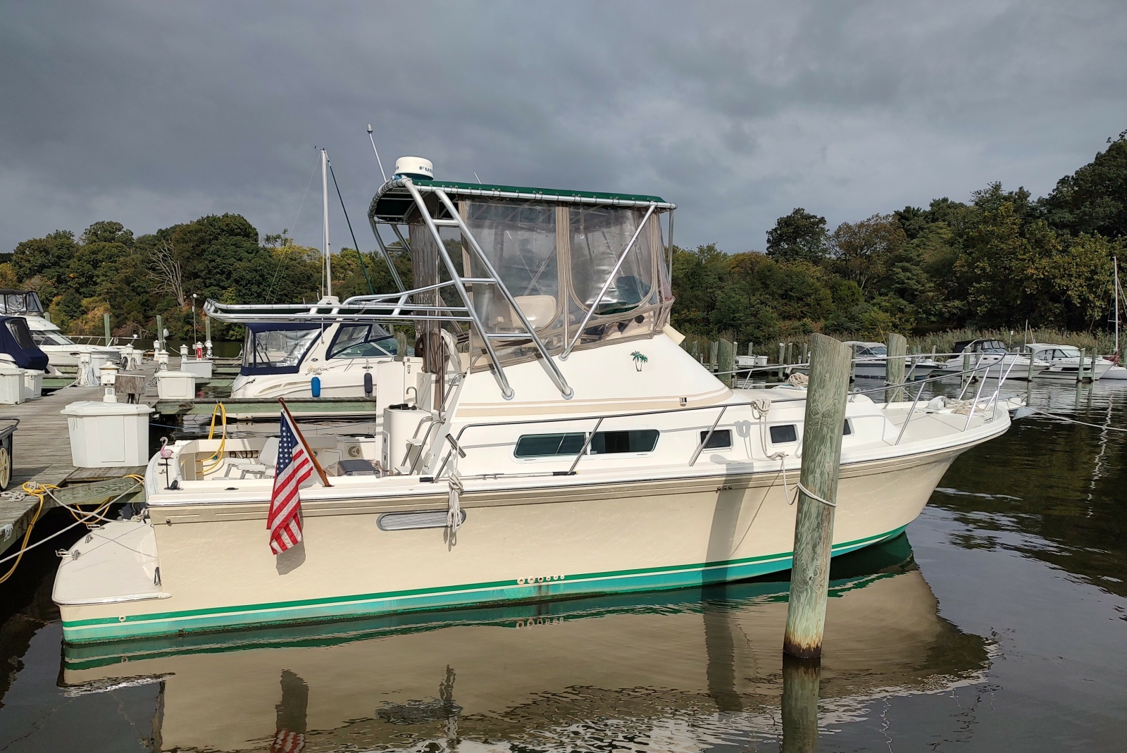 2002 Albin 32+2 Command Bridge