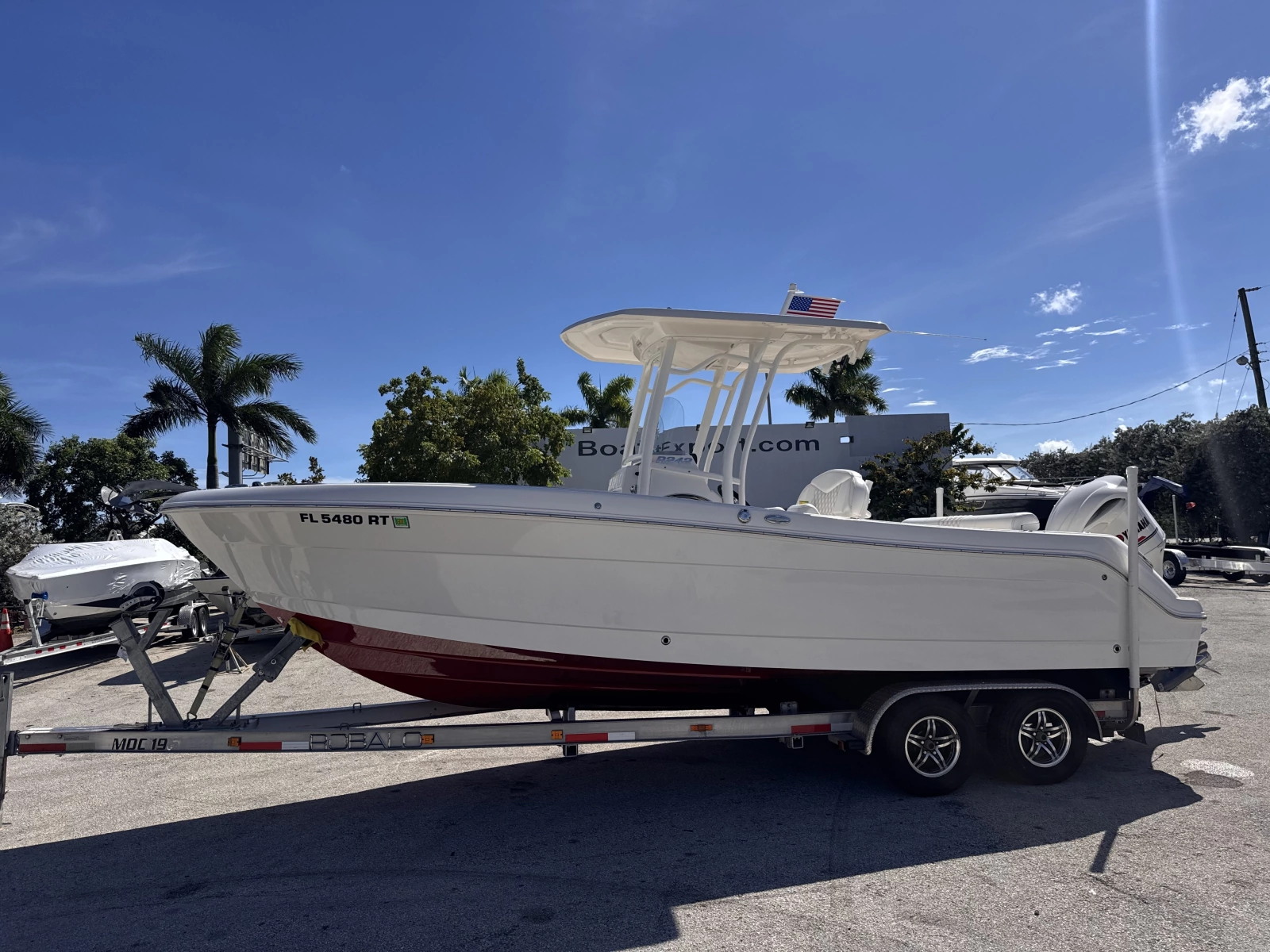 2017 Robalo R242