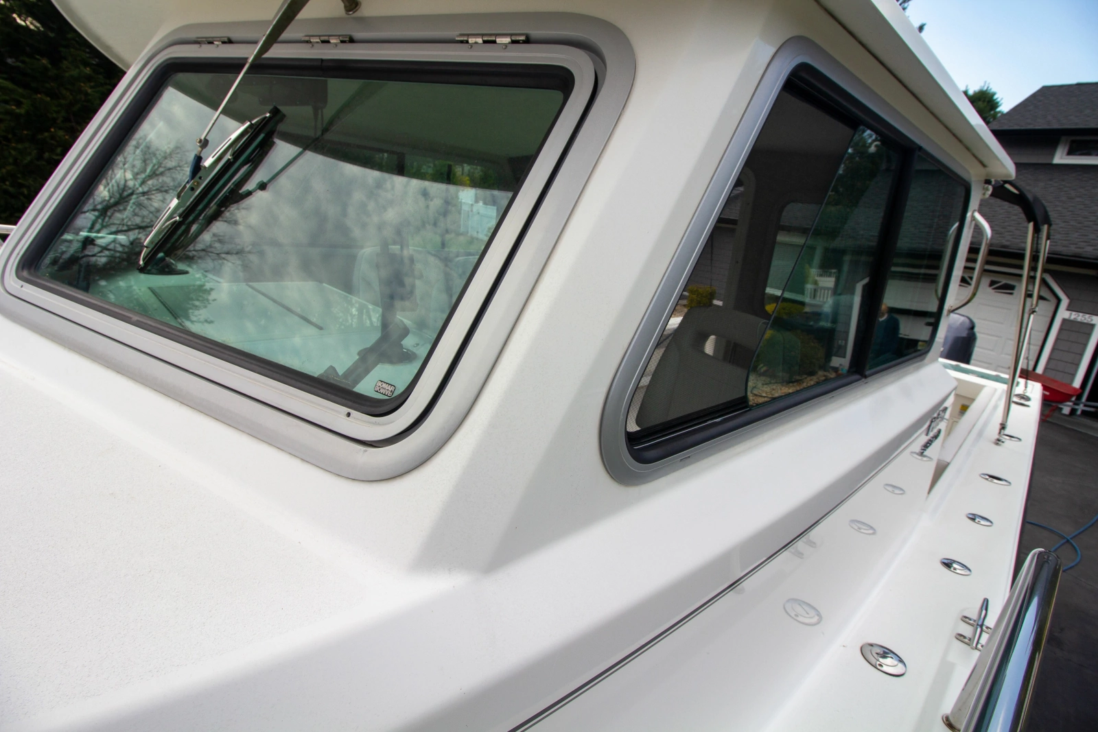 2022 Parker 2520 XLD Sport Cabin