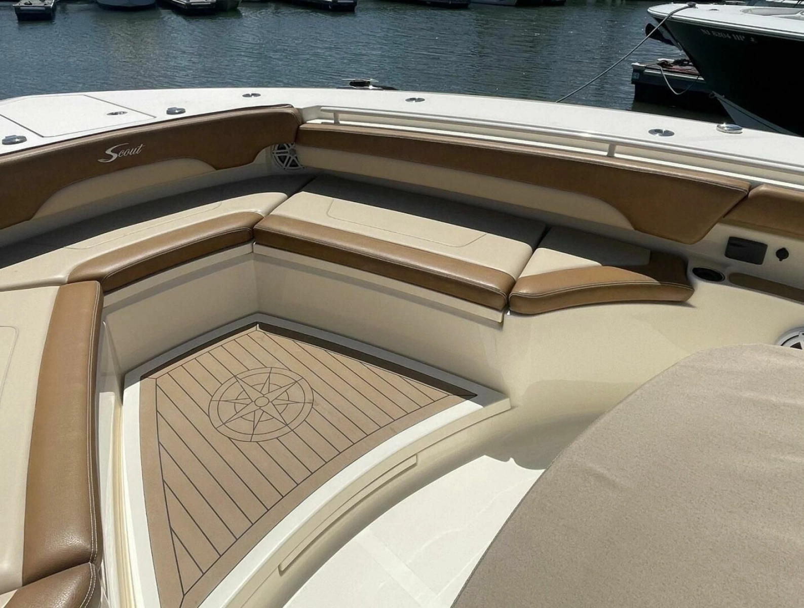 2019 Scout 380 LXF