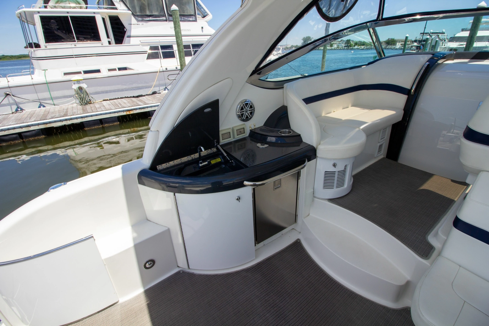 2016 Formula 40 Performance Cruiser