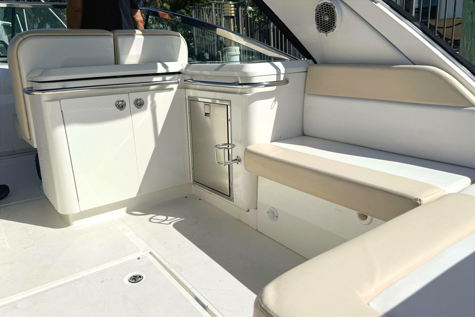2013 Sea Ray 370 Venture