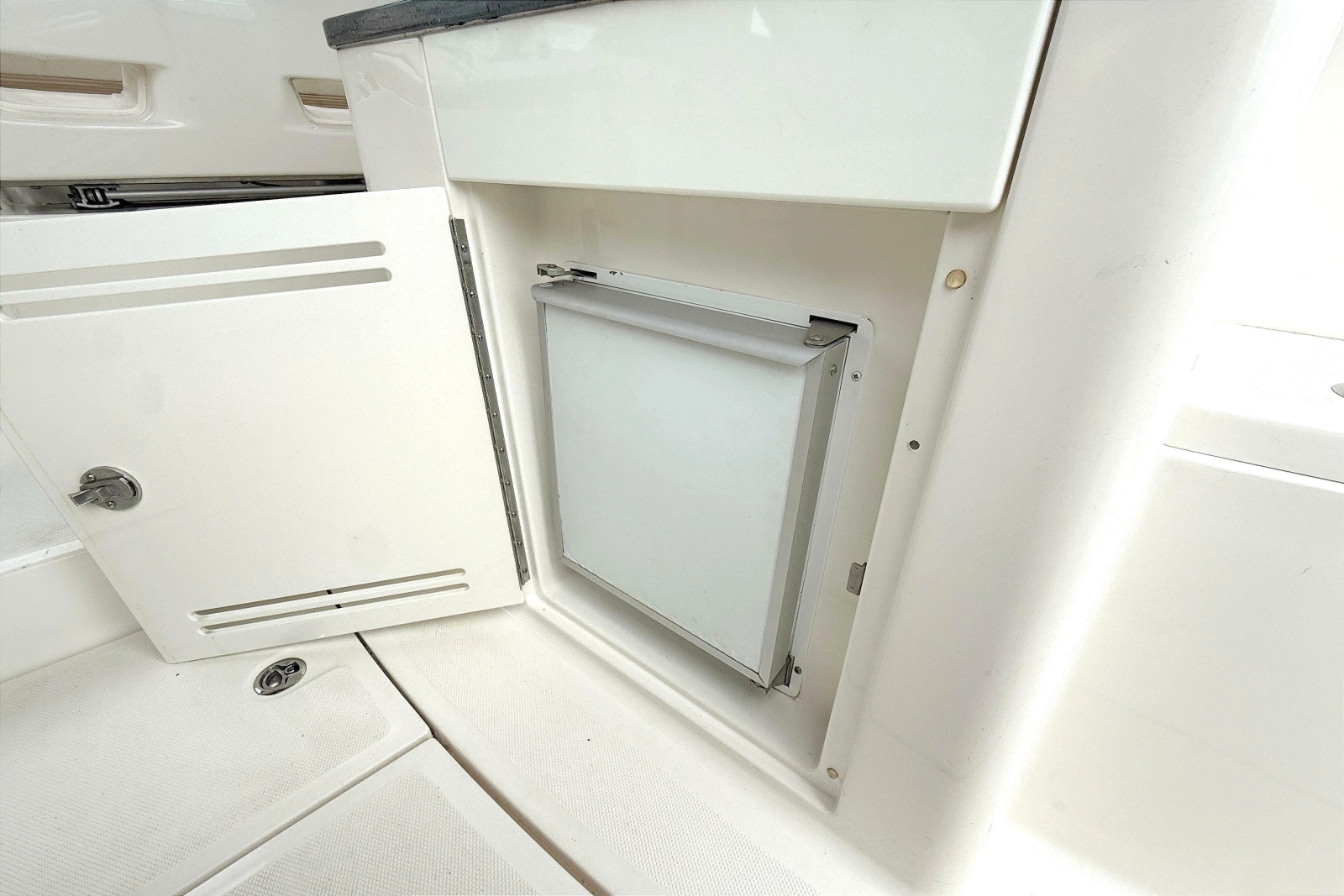 2013 Sea Ray Sundancer 350