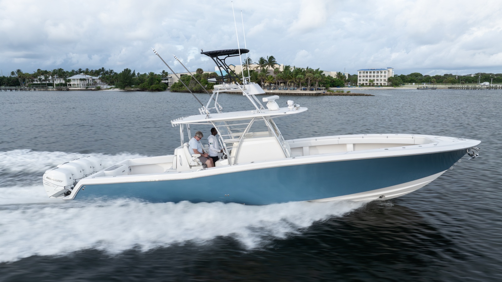 2018 Invincible 42