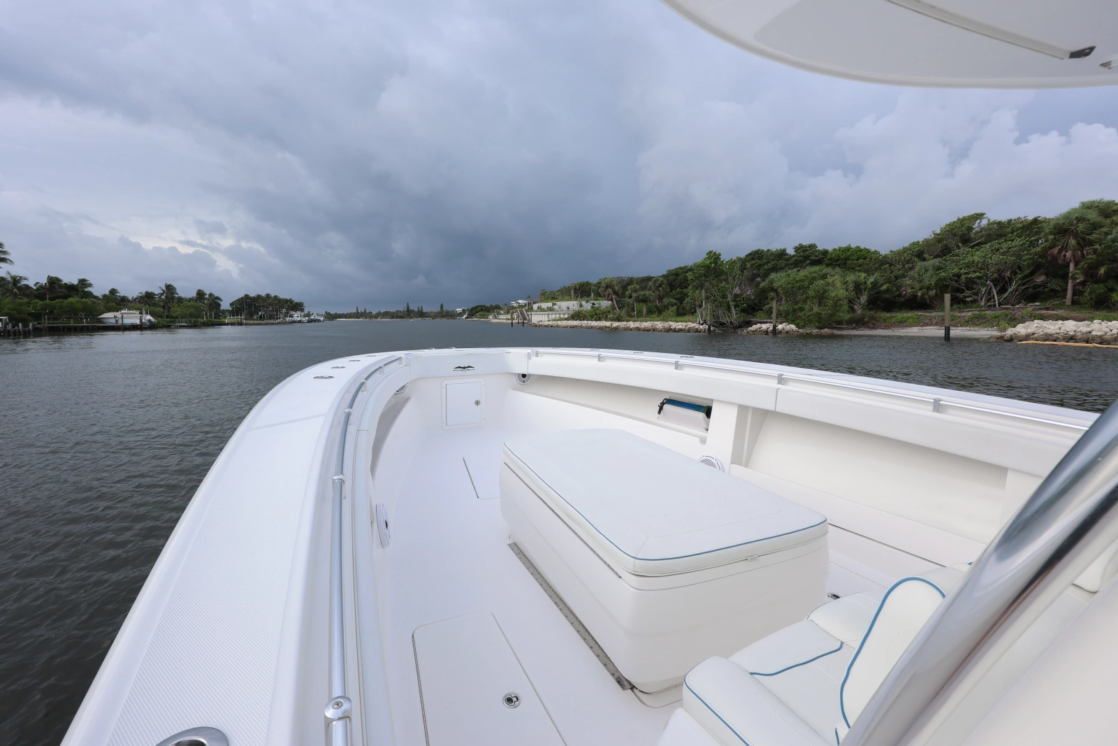 2018 Invincible 42