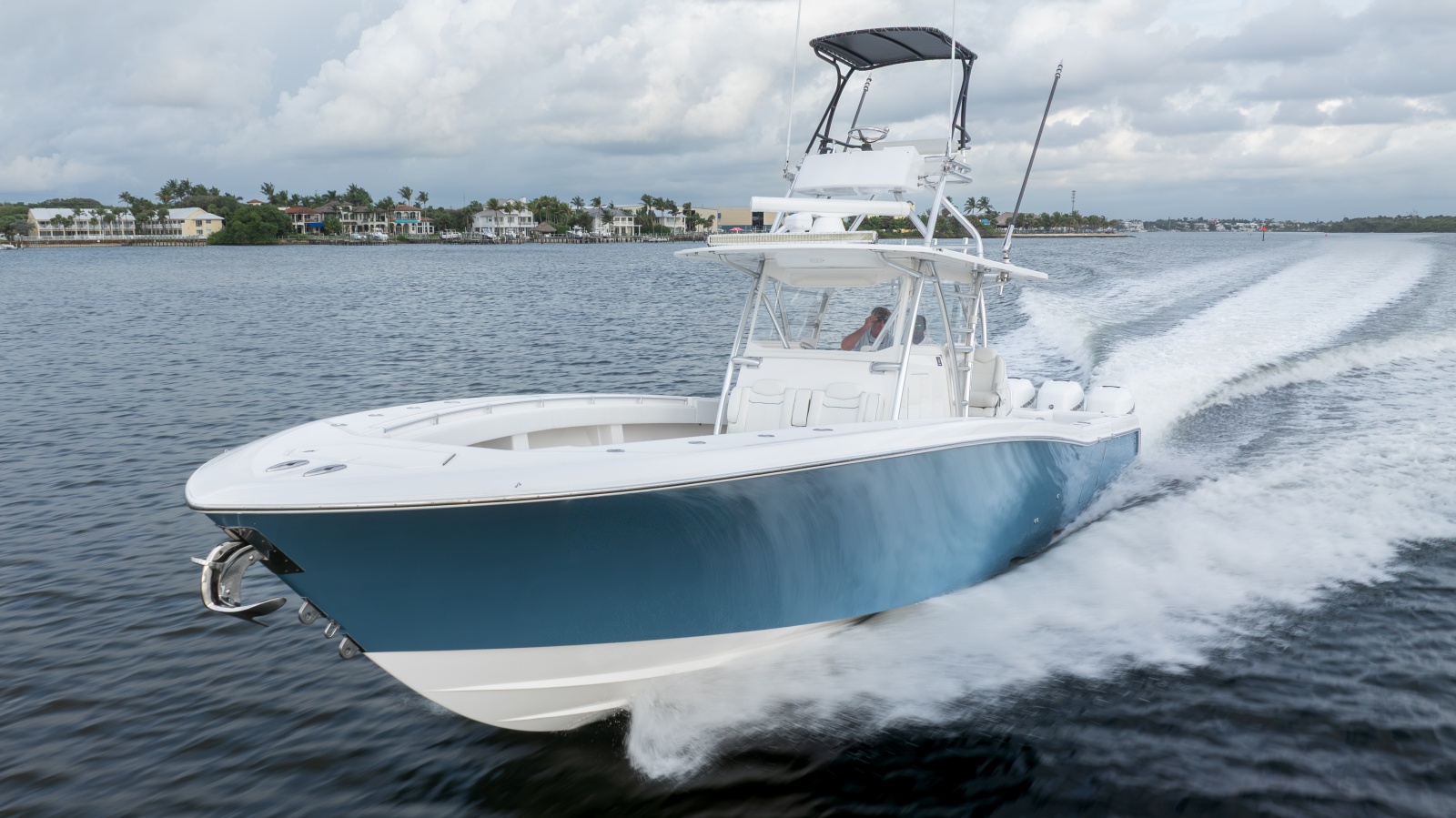 2018 Invincible 42