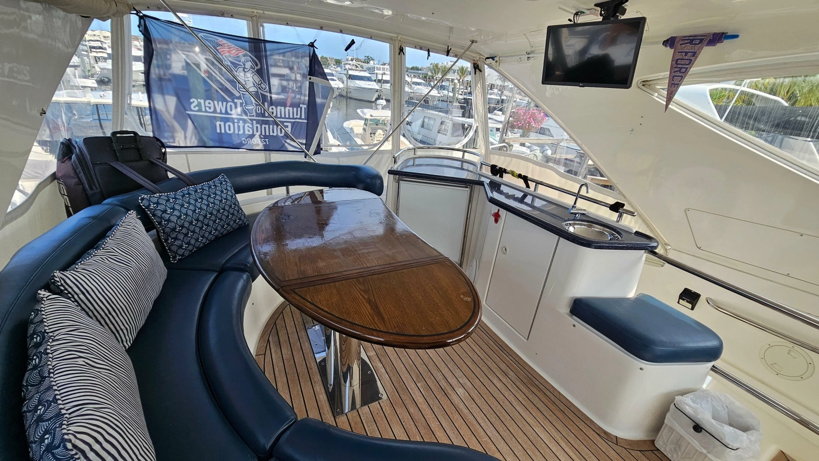 2005 Neptunus 56 Flybridge
