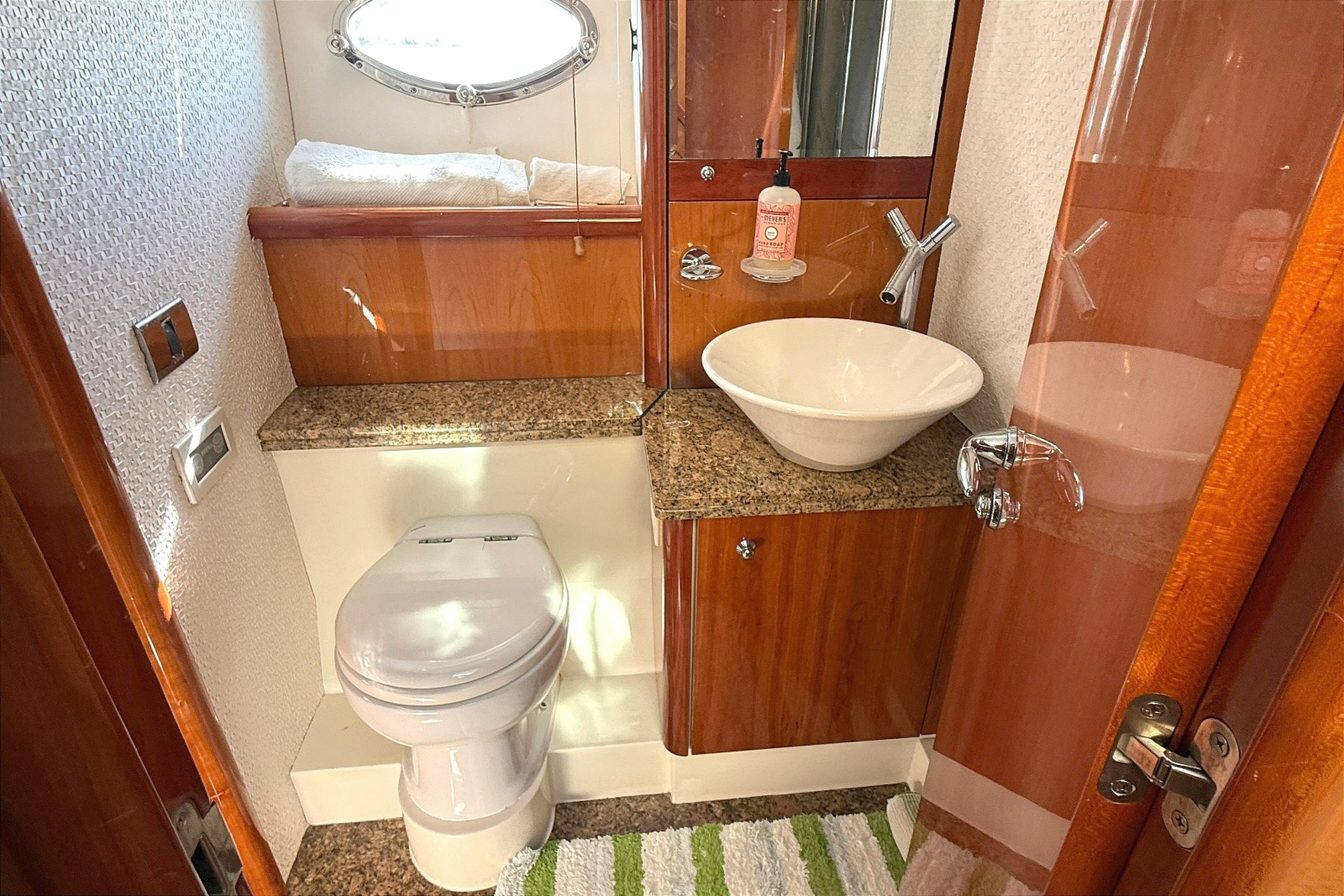 2005 Sunseeker 75 Yacht