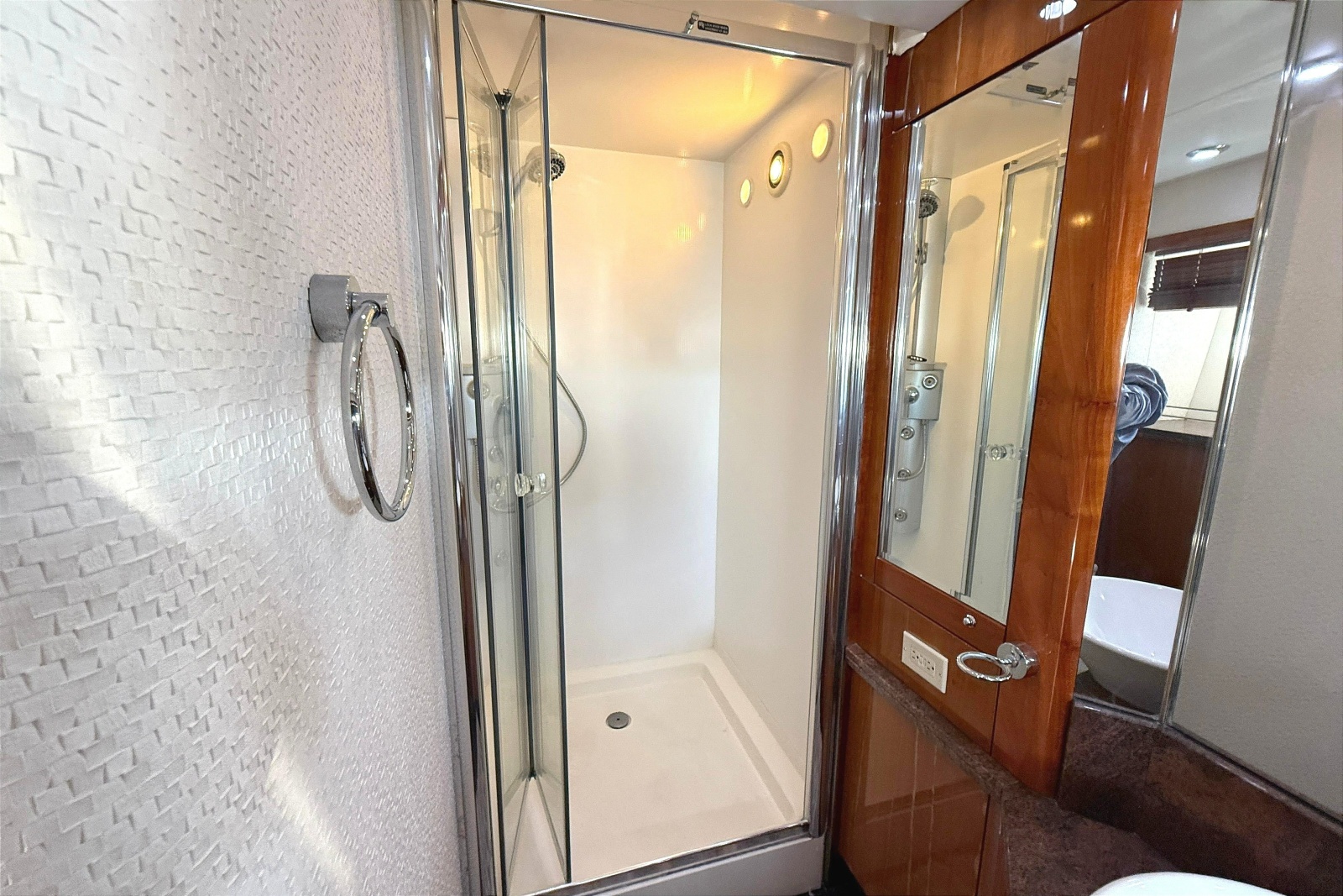 2005 Sunseeker 75 Yacht