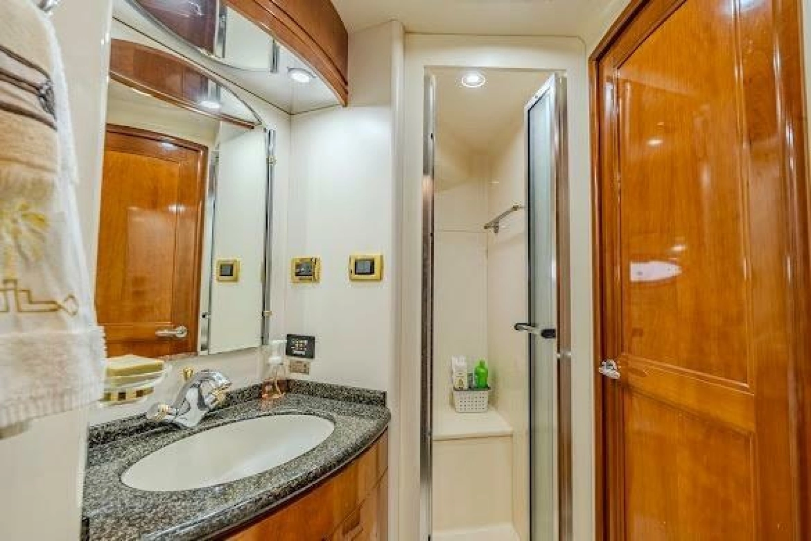 2003 Carver 570 Voyager Pilothouse