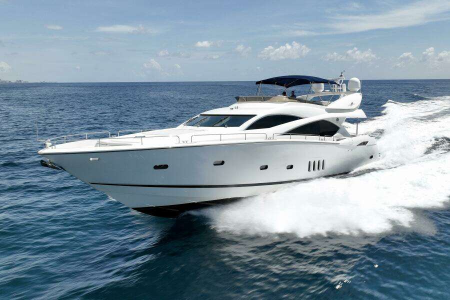 82ft Sunseeker Bella - Bow View