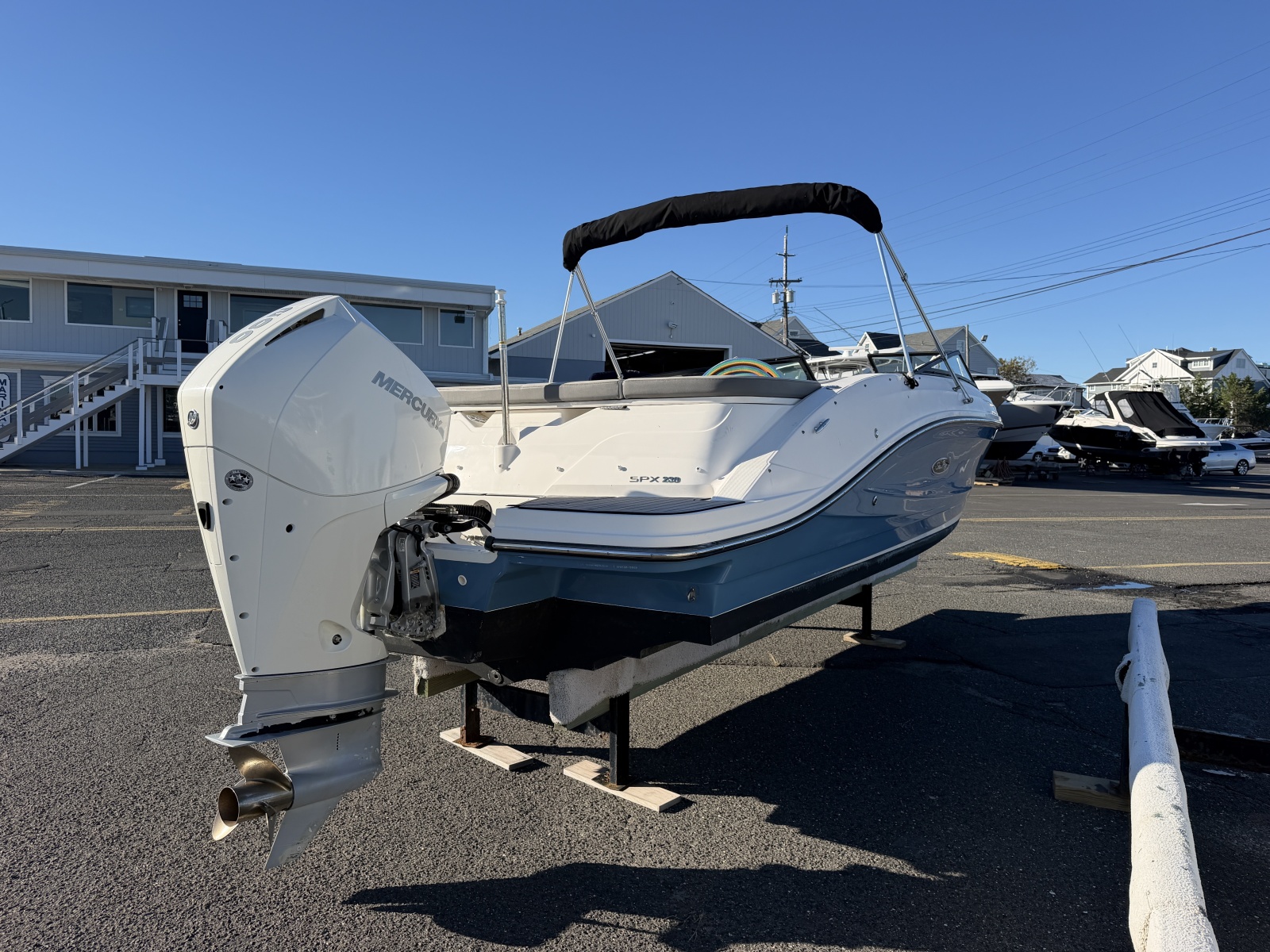 2020 Sea Ray SPX 230 OB