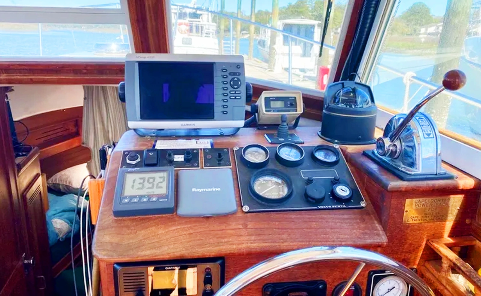 1990 Cape Dory Cruiser