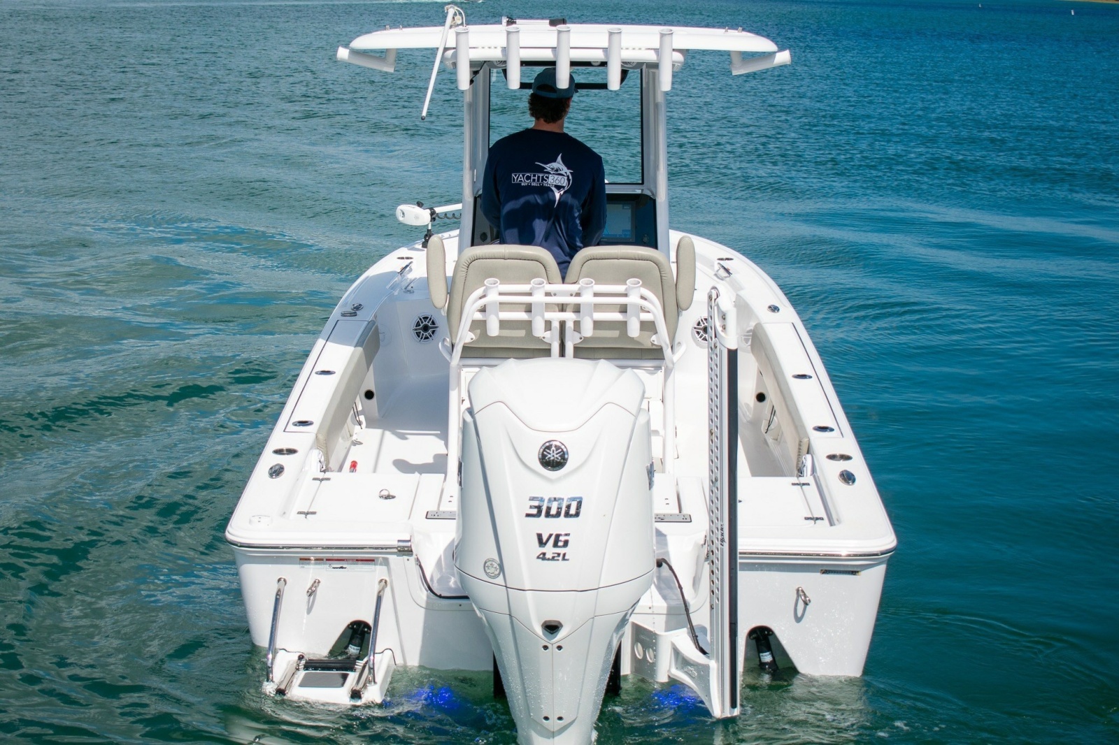 2023 Sportsman Masters 247 Bay Boat