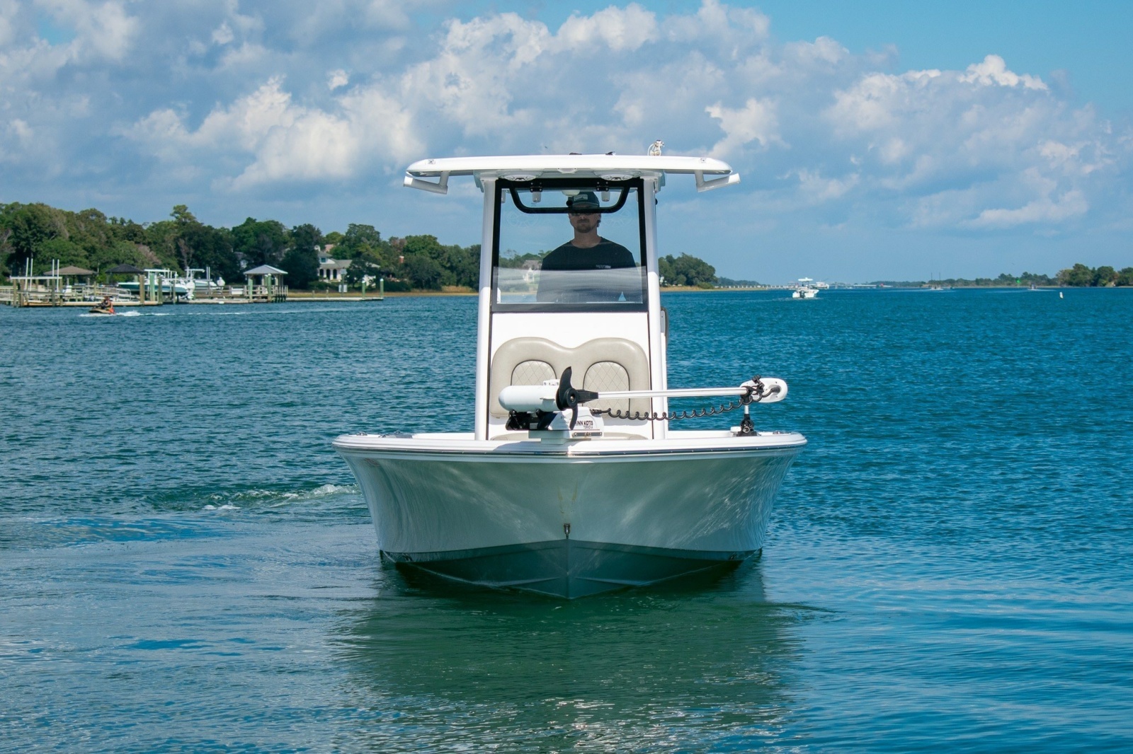 2023 Sportsman Masters 247 Bay Boat