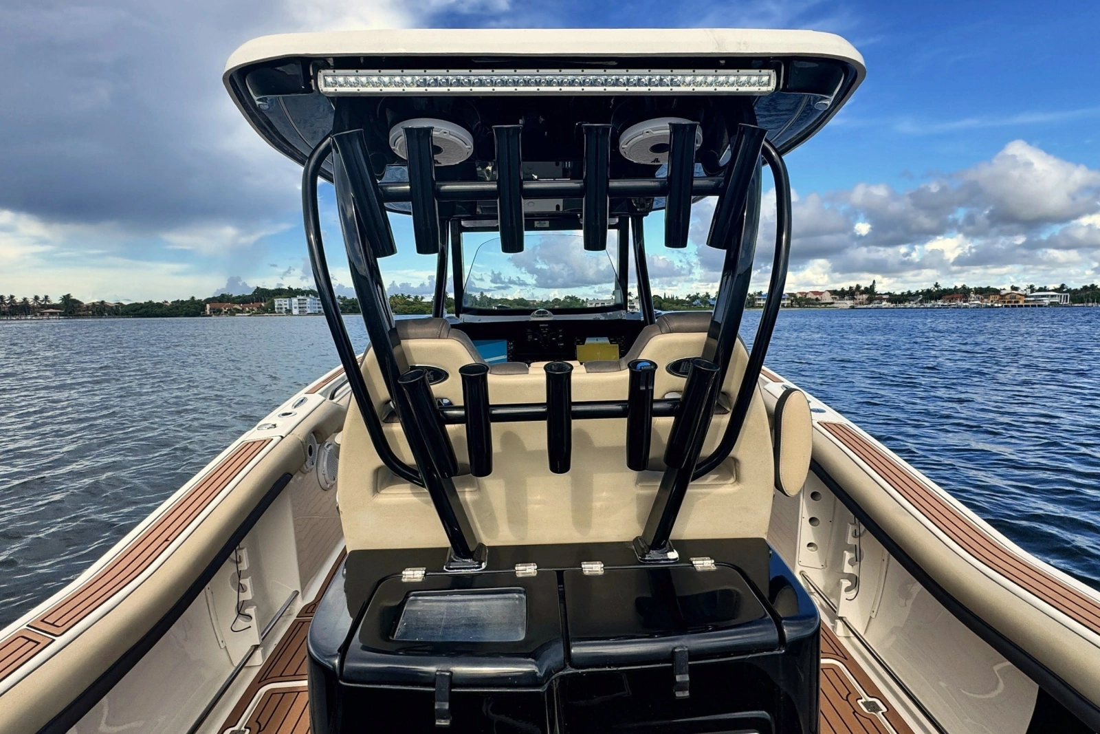 2019 Tidewater 320 CC Adventure