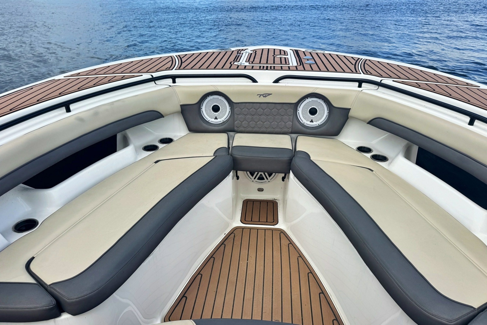 2019 Tidewater 320 CC Adventure