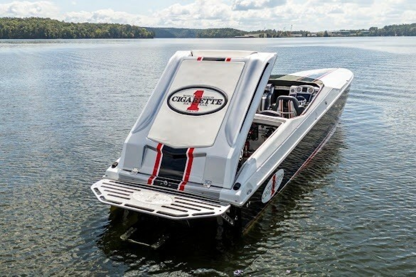 2018 Cigarette 42X