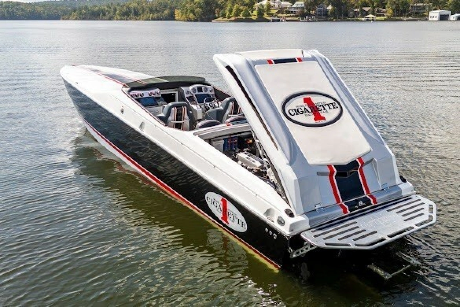 2018 Cigarette 42X