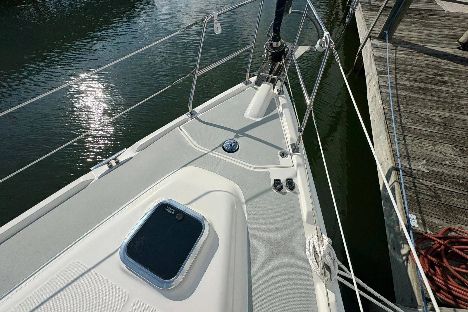 2007 Hunter 41 Deck Salon