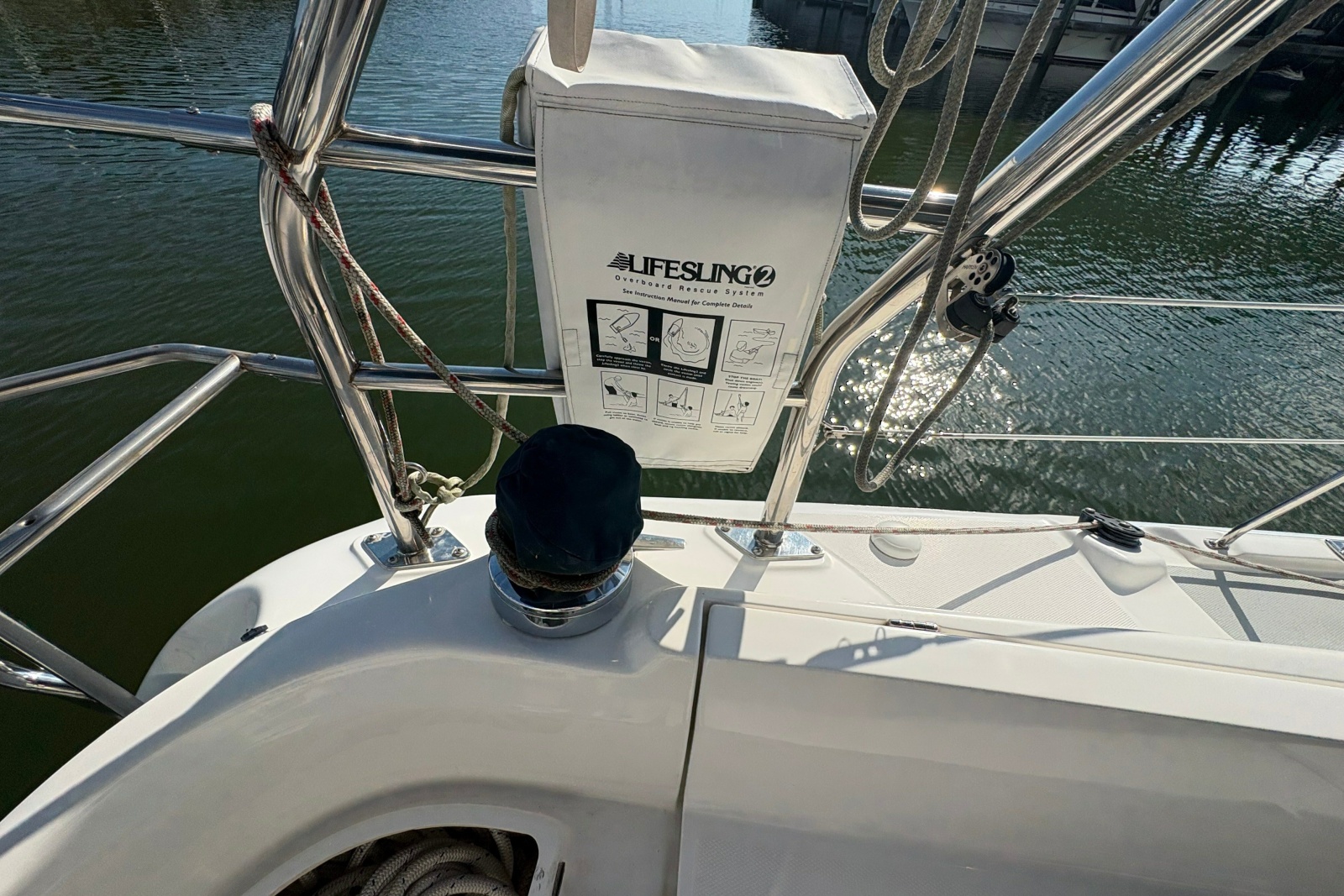 2007 Hunter 41 Deck Salon