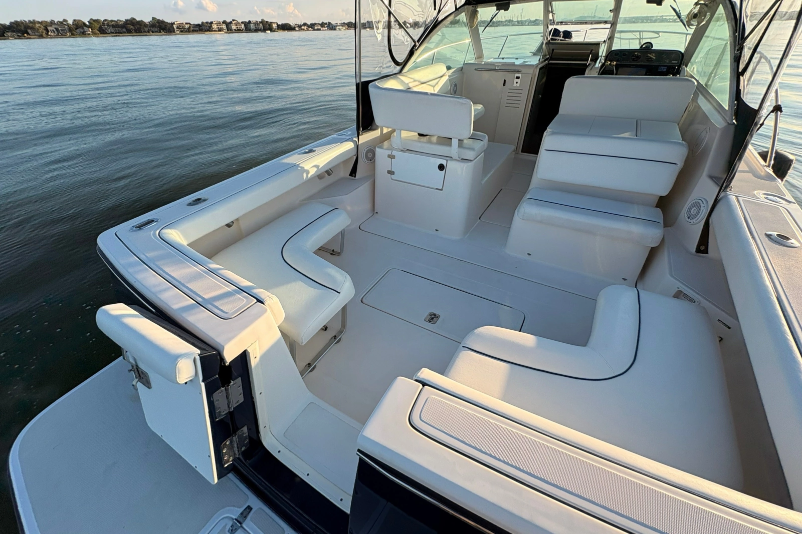 2003 Tiara Yachts 2900 Coronet