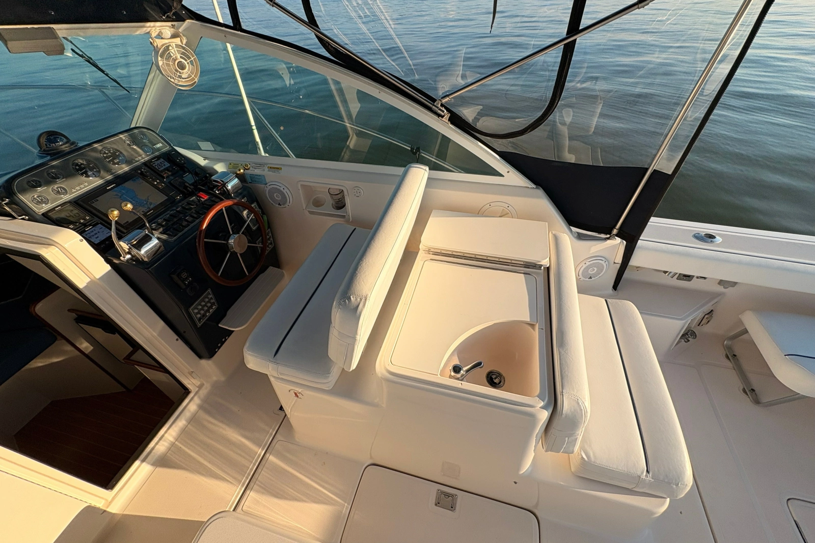 2003 Tiara Yachts 2900 Coronet