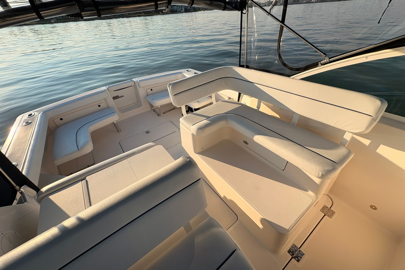 2003 Tiara Yachts 2900 Coronet