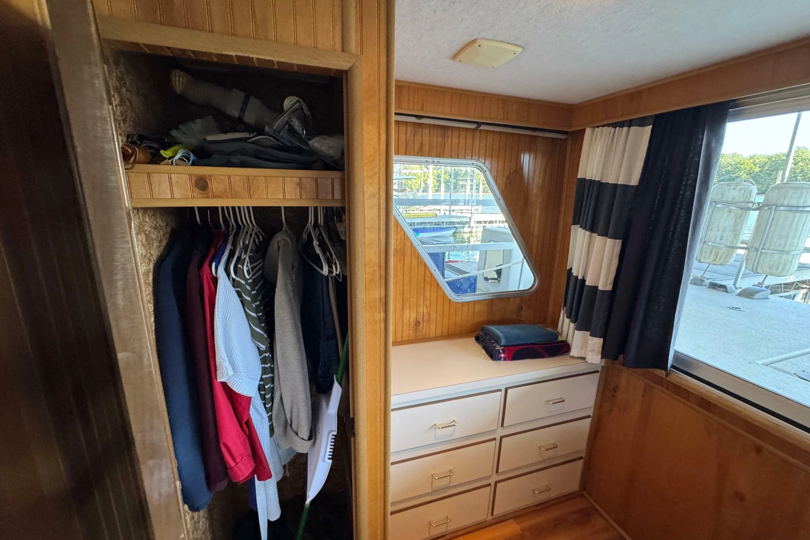 1993 Gibson 44 CABIN YACHT