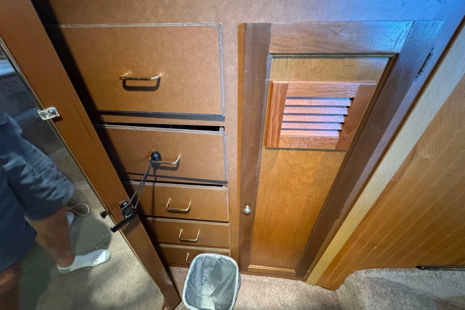 1993 Gibson 44 CABIN YACHT