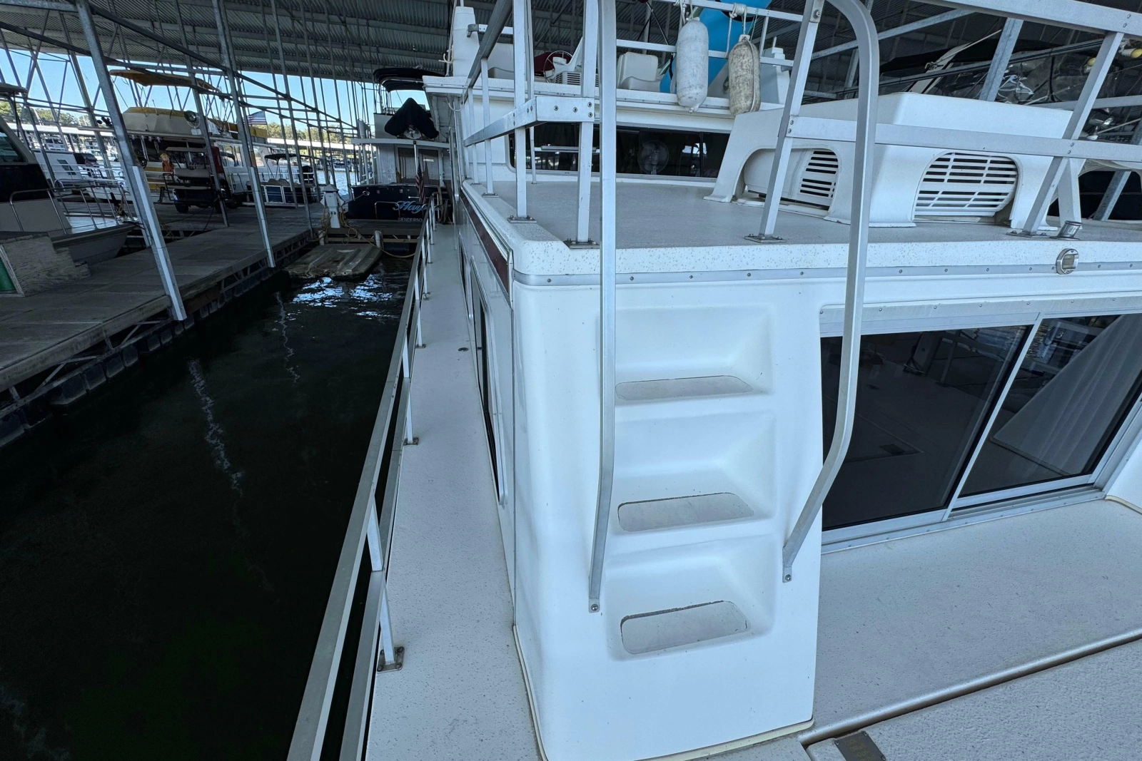 1993 Gibson 44 CABIN YACHT