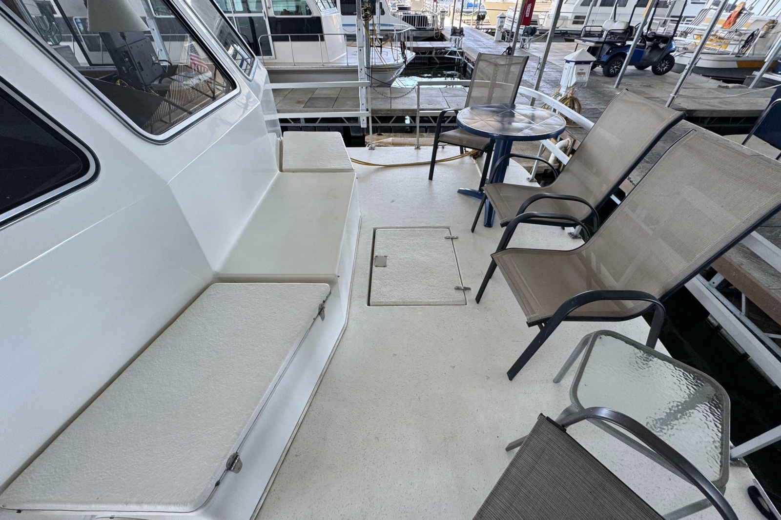 1993 Gibson 44 CABIN YACHT