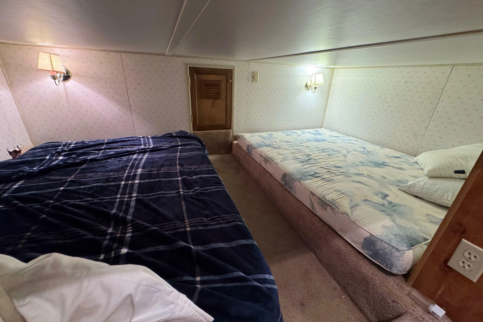 1993 Gibson 44 CABIN YACHT