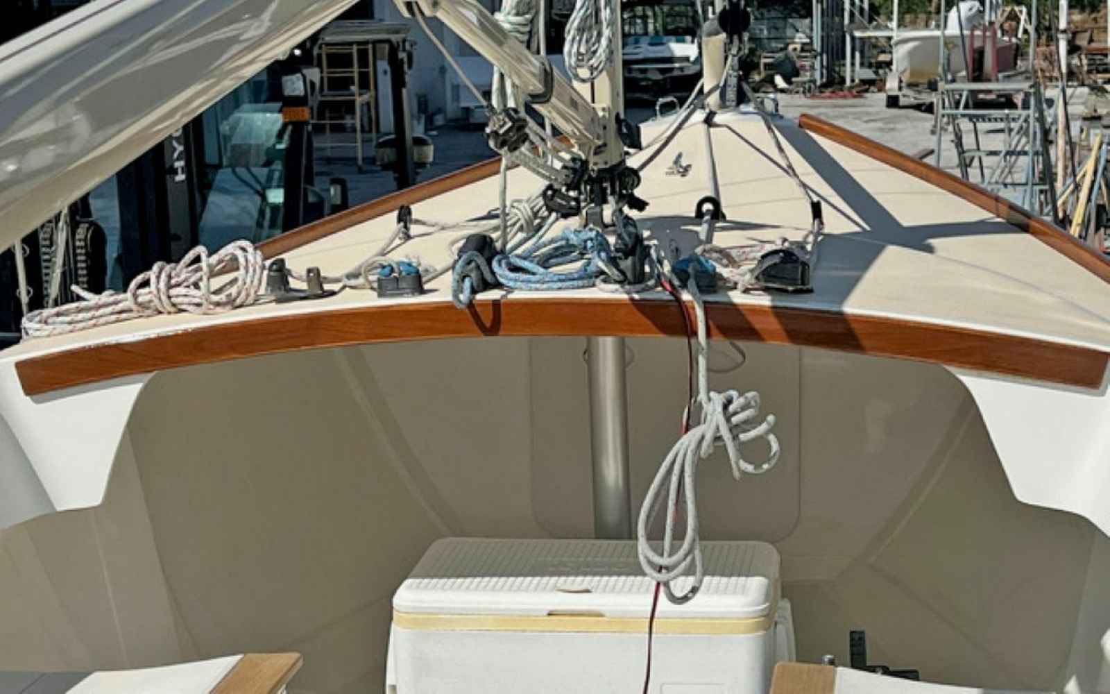 2019 Alerion Express