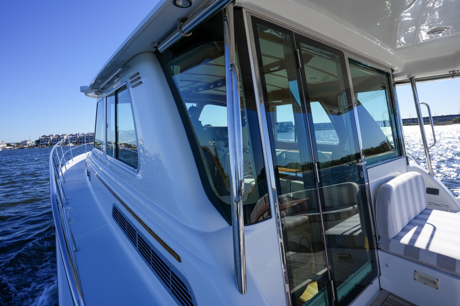 2022 Sabre 48 Salon Express