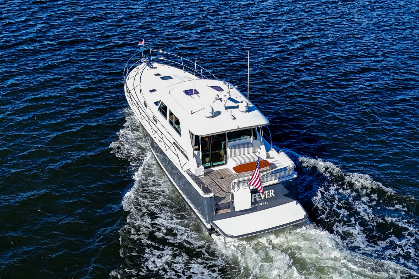 2022 Sabre 48 Salon Express