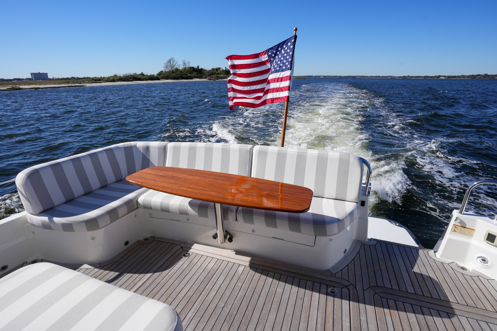2022 Sabre 48 Salon Express