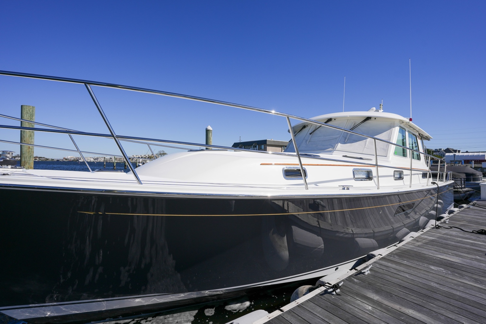 2022 Sabre 48 Salon Express