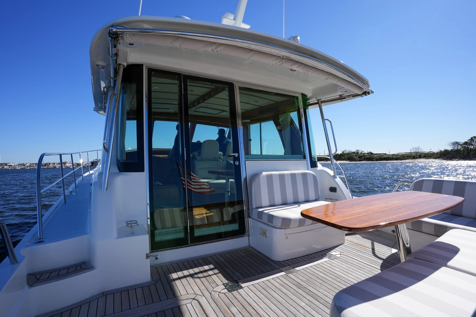 2022 Sabre 48 Salon Express